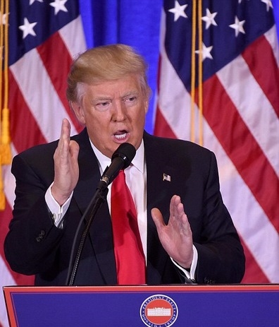 Trump họp báo lần đầu, nói "Tôi nghĩ Nga hack bầu cử" - 1