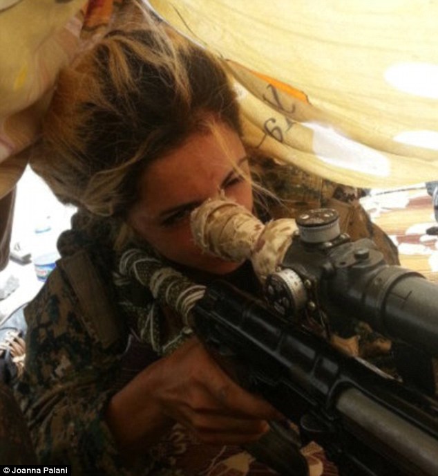 Nữ sinh bắn tỉa hạ 100 phiến quân IS bị săn lùng ráo riết - 3