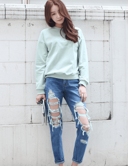 Cuộc cách tân đáng nể của jean ống loe và jean rách rưới - 2
