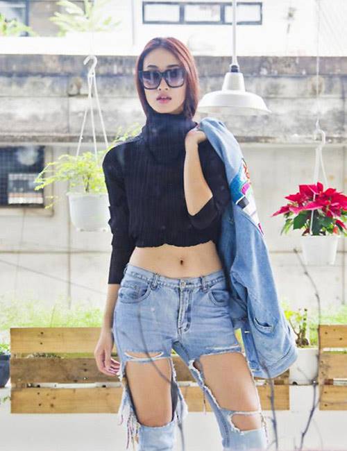 Cuộc cách tân đáng nể của jean ống loe và jean rách rưới - 8