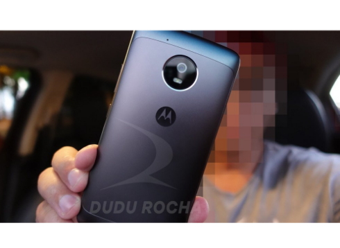 Trên tay mẫu Motorola Moto G5: Giá cả tầm trung
