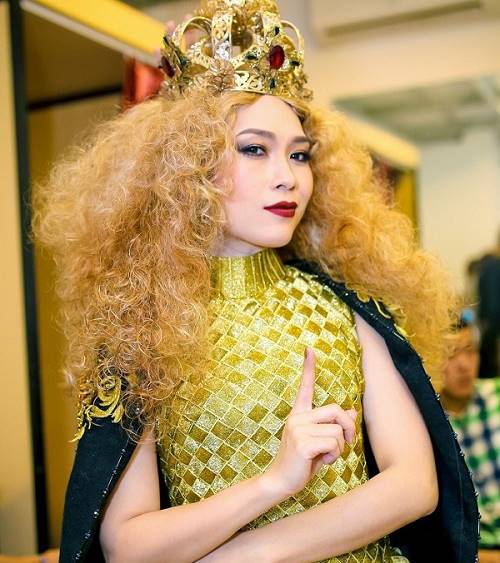 Mỹ Tâm "biến hình" từ "hai lúa" đến "nữ hoàng" như này! - 2