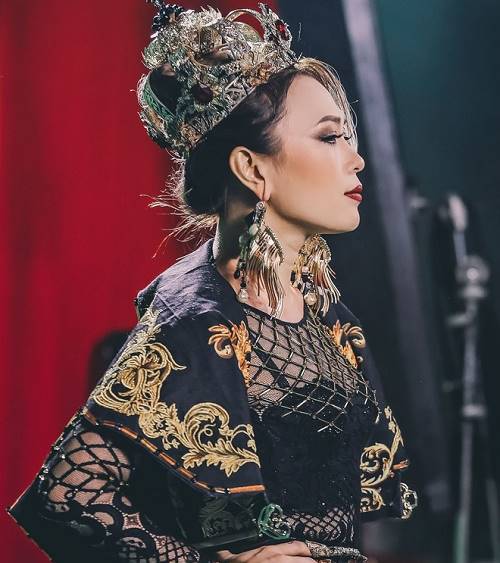 Mỹ Tâm "biến hình" từ "hai lúa" đến "nữ hoàng" như này! - 8