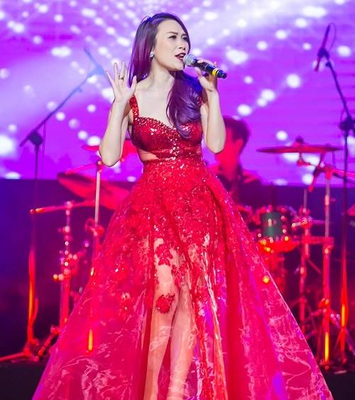 Mỹ Tâm "biến hình" từ "hai lúa" đến "nữ hoàng" như này! - 16
