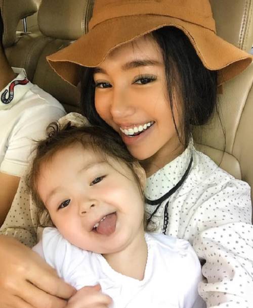 Elly Trần khiến fan ngỡ ngàng với ảnh gái quê thứ thiệt - 2
