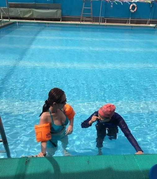 "Mắt tròn mắt dẹt" vì vẻ gợi cảm đời thường của hoa hậu hài Thu Trang - 12