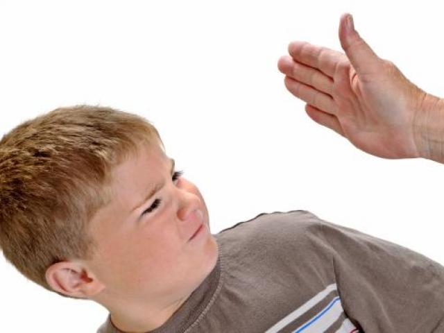 Những trận đòn ảnh hưởng tới con đáng sợ hơn nhiều so với suy nghĩ của cha mẹ