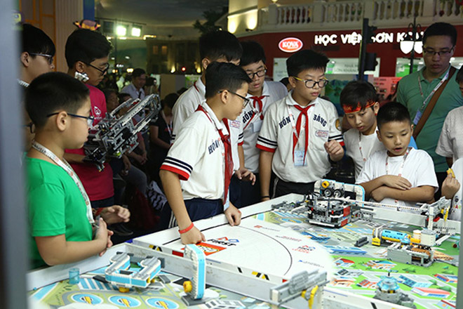 Sôi động chung kết cuộc thi “Khoa học ứng dụng First Lego League 2018” - 2