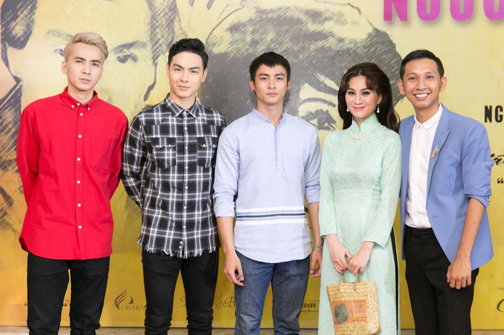 Huy Khánh chúc Tết và tặng quà nghệ sĩ ở Viện dưỡng lão - 9