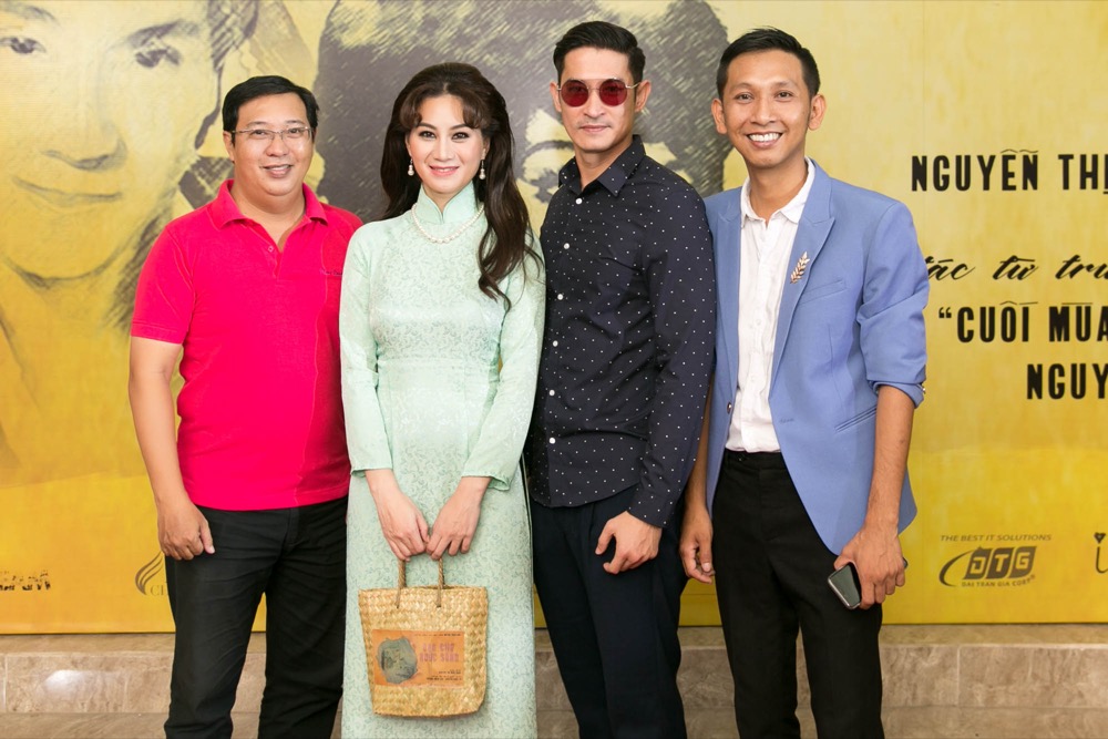 Huy Khánh chúc Tết và tặng quà nghệ sĩ ở Viện dưỡng lão - 8