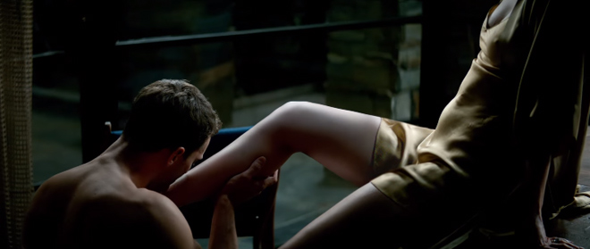 Những phân cảnh gây sốt trong phần cuối về tỷ phú cuồng dâm - 8