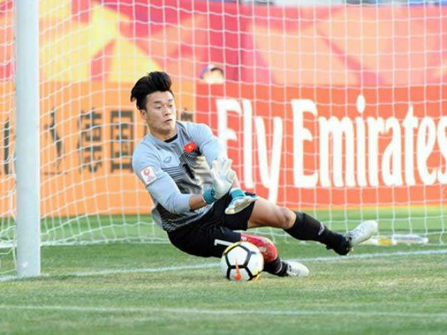 Người hùng U23 Tiến Dũng giành suất bắt chính ở Thanh Hoá