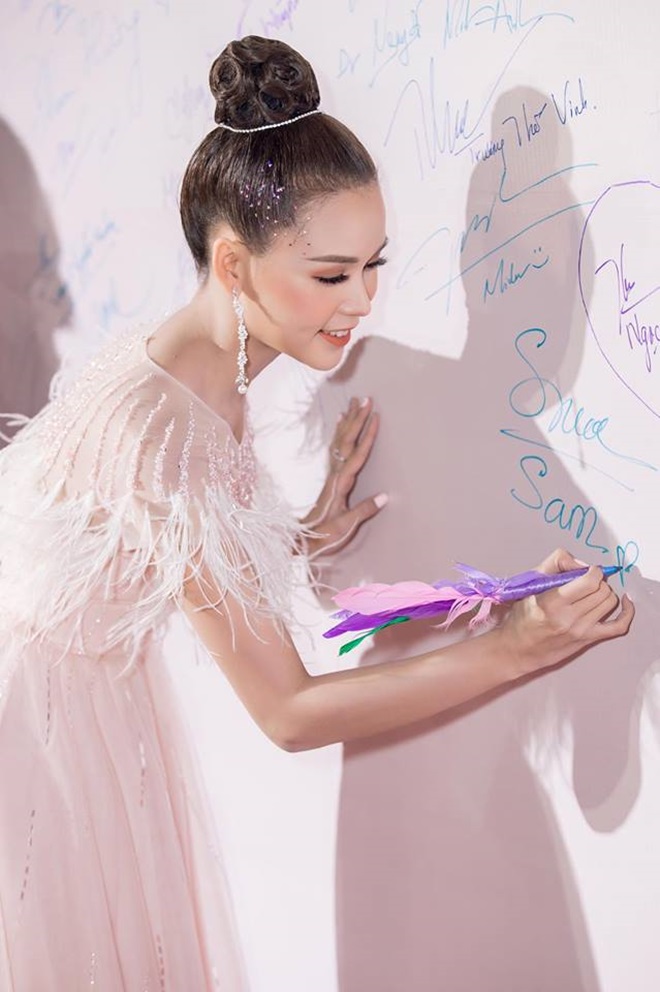 Có 2 triệu USD, người tình màn ảnh Trường Giang "biến hình" ngoạn mục - 12