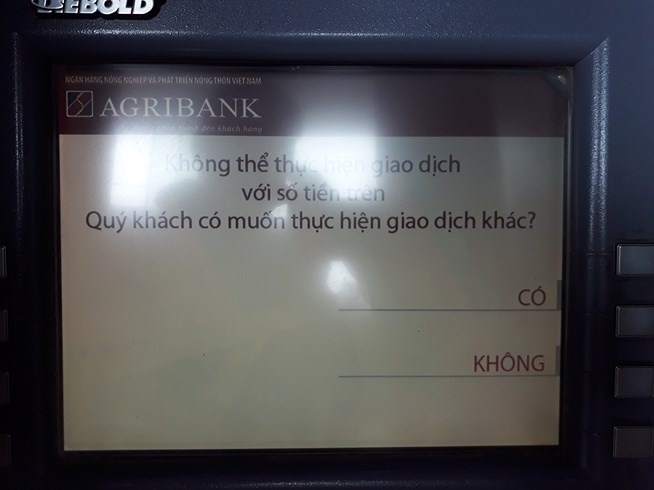 ATM quá tải, cãi lộn vì không rút được tiền tiêu Tết - 5