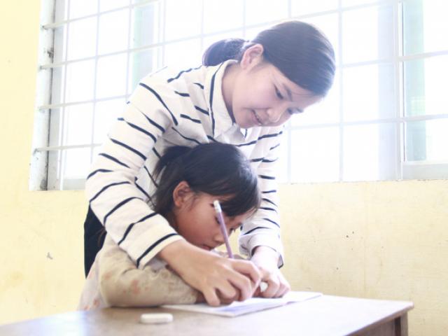 Lên “cổng trời” nuôi… con chữ