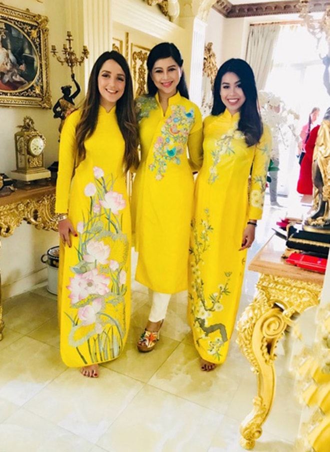 Gia đình Tăng Thanh Hà diện áo dài đón Tết - 4