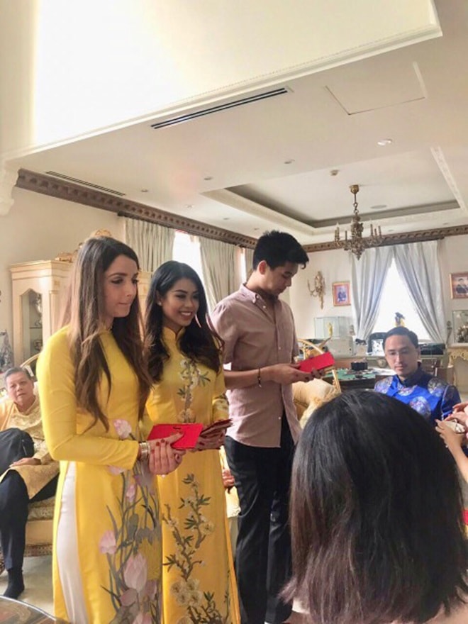 Gia đình Tăng Thanh Hà diện áo dài đón Tết - 6