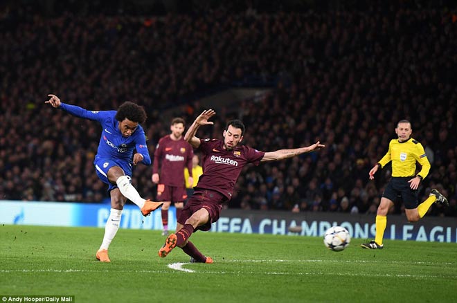 Messi khuất phục Chelsea: Siêu nhân phá "lời nguyền" - 6