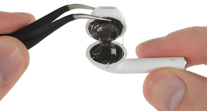 Tại sao tai nghe không dây AirPods của Apple có 3 lỗ nhỏ? - 2