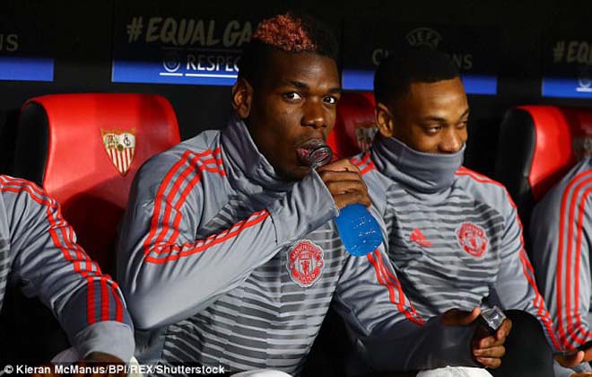 Pogba vật vờ ở MU: Bàn tay 