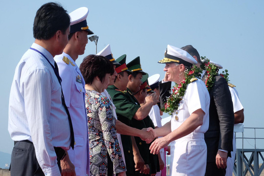 Tàu sân bay USS Carl Vinson đến Đà Nẵng: Mỹ ủng hộ Việt Nam vững mạnh, độc lập - 5