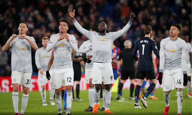 Tiêu điểm V29 Ngoại hạng Anh: "Ngáo ộp" Man City, "thần thái" MU - 2