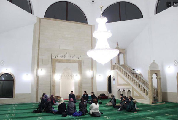 “Đột nhập” 5 trường học đắt đỏ nhất thế giới - 8