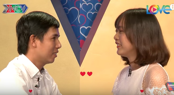 Lần đầu gặp mặt, chàng trai hát tặng cô gái “Đắp mộ cuộc tình” photo 4 lan-dau-gap-mat-chang-trai-hat-tang-co-gai-dap-mo-cuoc-tinh photo 4