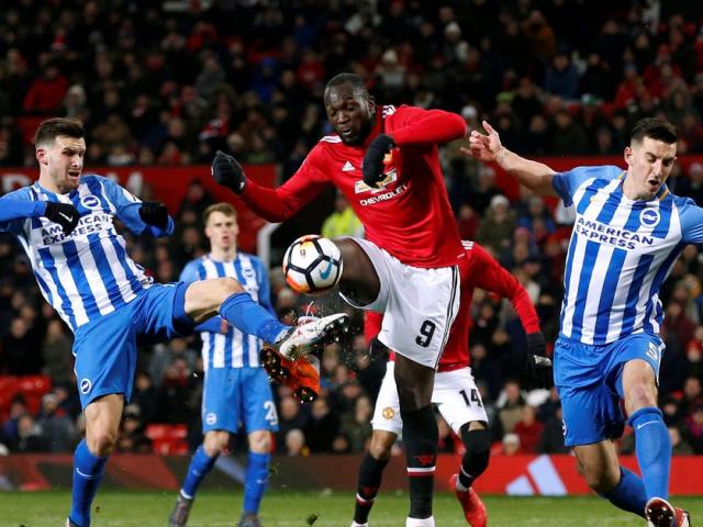 MU - Brighton: Thăng hoa nhờ không chiến