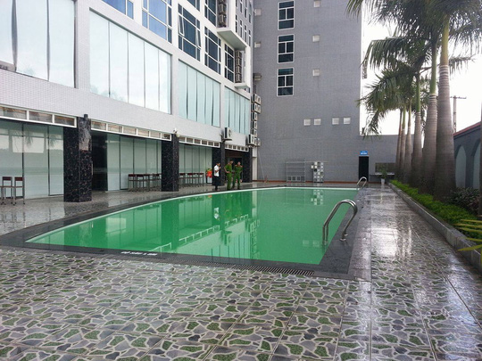 Be trai chet duoi - 1