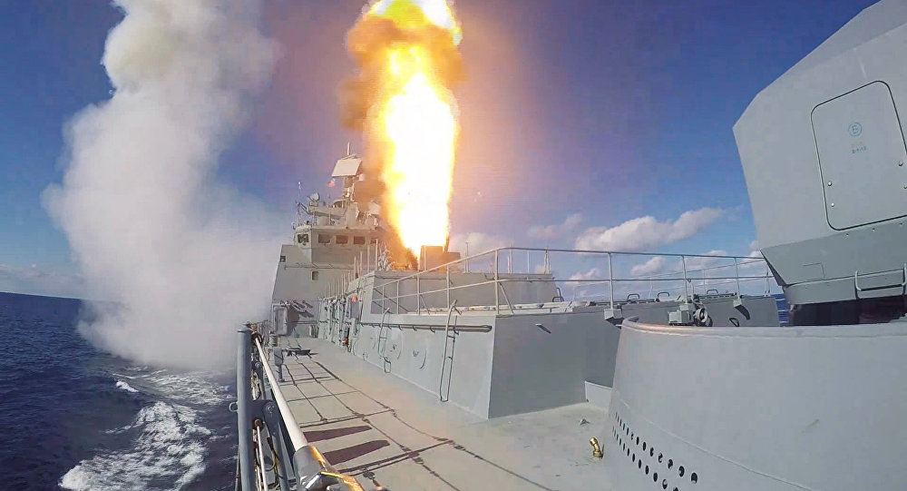 Nga điều tàu chiến áp sát tàu Mỹ phóng tên lửa vào Syria - 2