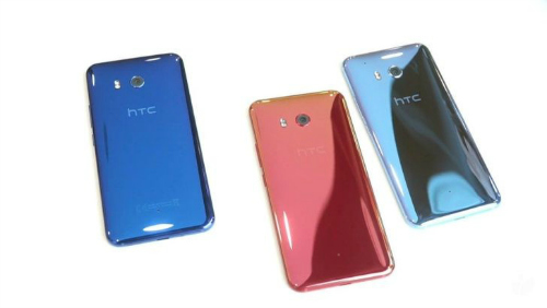 NÓNG: Trên tay HTC U 11 trước giờ ra mắt, đẹp chẳng kém iPhone 7