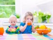 Viện Hàn lâm Nhi khoa Mỹ ra khuyến cáo mới về nước ép trái cây cho trẻ
