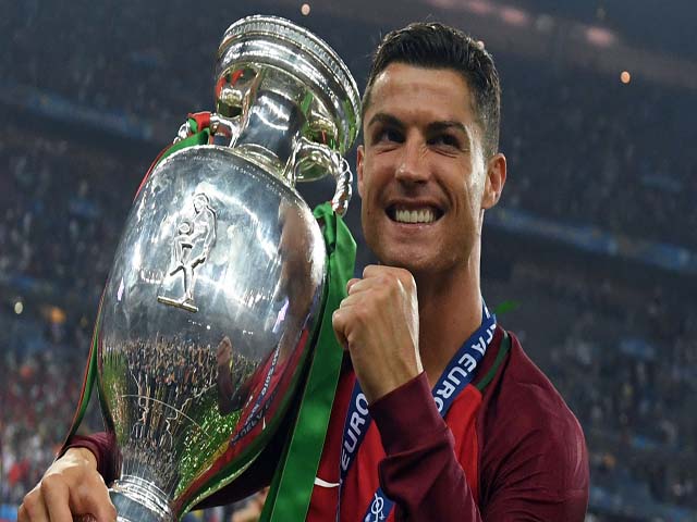Dự Confed Cup, Ronaldo đánh liều với