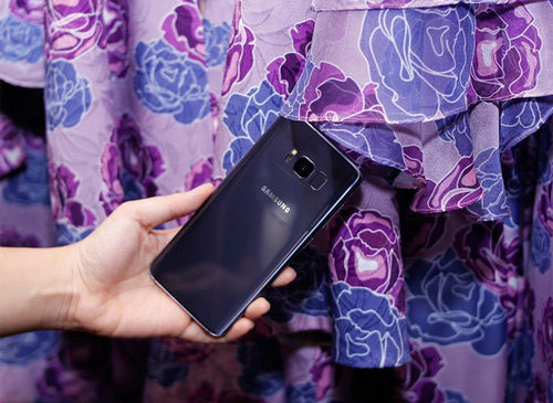 Lộ ảnh Samsung Galaxy S8+ màu Tím khói siêu đẹp Lộ ảnh Samsung Galaxy S8+ màu Tím khói siêu đẹp