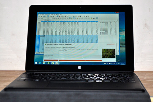 Đánh giá máy tính “biến hình” của CINK TAB.