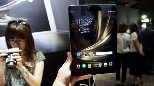 Asus ra mắt máy tính bảng ZenPad 3S 10, giá gần 8 triệu đồng