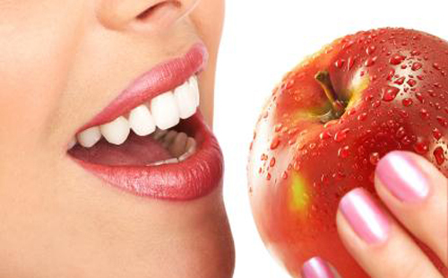 12 mẹo vặt loại bỏ vết ố vàng trên răng - 5