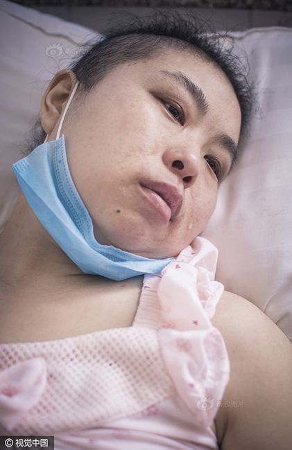 Cậu bé nhặt rác kiếm tiền chữa ung thư cho mẹ kế - 4