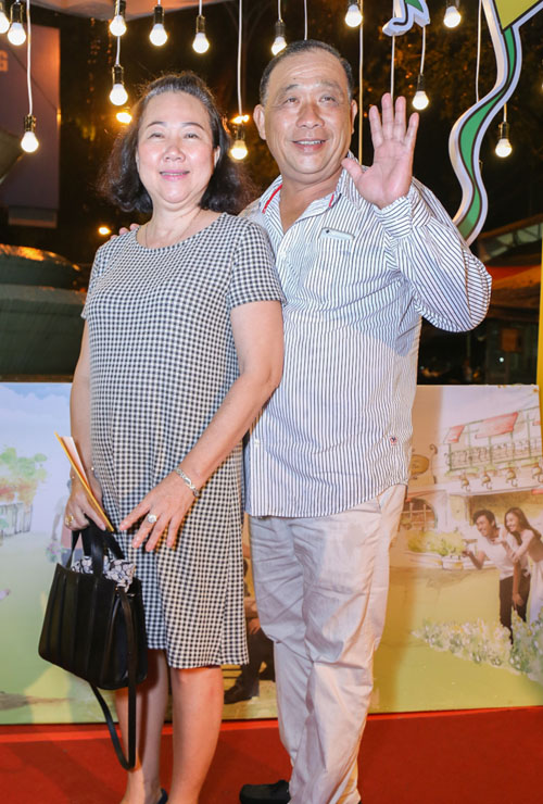 Vắng Hari Won, Trấn Thành lẻ loi xuất hiện giữa bão scandal - 4