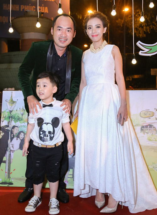Vắng Hari Won, Trấn Thành lẻ loi xuất hiện giữa bão scandal - 8