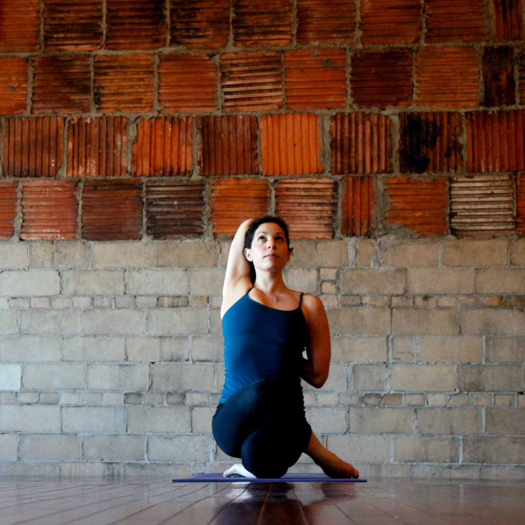 Detox cơ thể từ những bài tập yoga đơn giản - 3