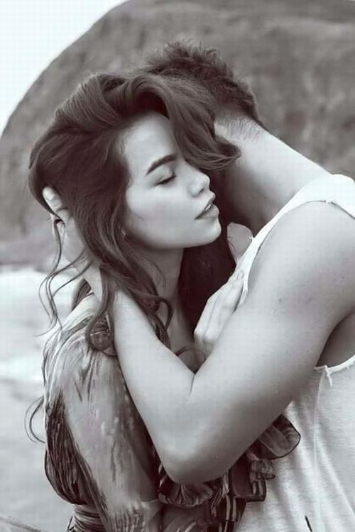 Xốn mắt xem Hà Hồ gợi tình, lả lơi bên dàn trai đẹp 6 múi - 5