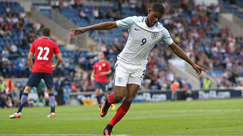 Rashford đi từ "Tam sư" trẻ: Hãy nhìn vào Shearer - 3