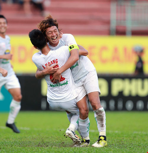 Những kẻ phá bĩnh cuộc đua vô địch V-League 2016 - 2