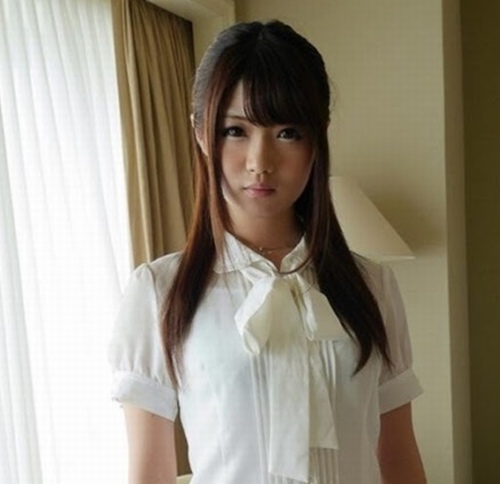 Sốc với tuổi thật của loạt thiên thần phim nóng Nhật đình đám - 7