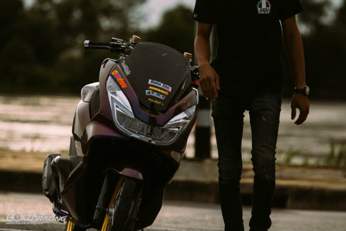 Ngắm Honda PCX 150 độ vàng siêu đắt của &#34;dân chơi&#34; - 12