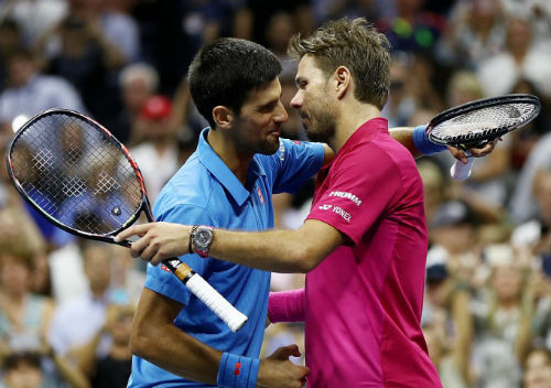 Djokovic tâm phục Wawrinka, chấn thương không quá nặng - 1