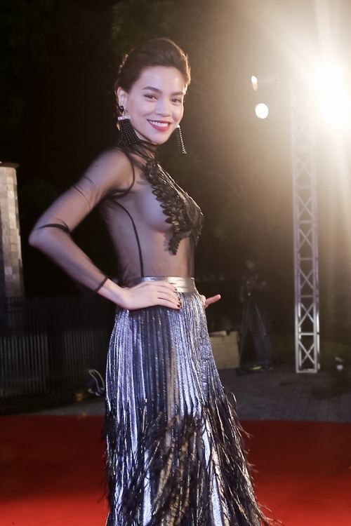 Hồ Ngọc Hà ngày càng bạo dạn 