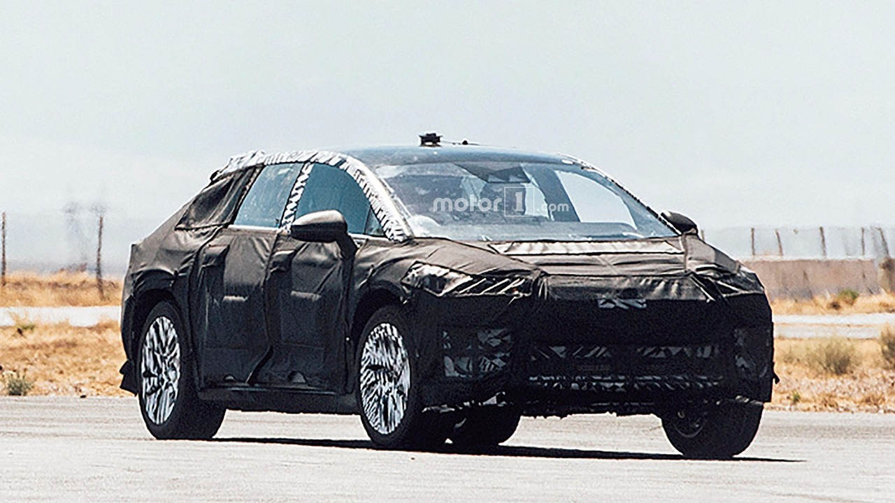 Faraday Future electric crossover lộ ảnh thử nghiệm tại sa mạc - 2